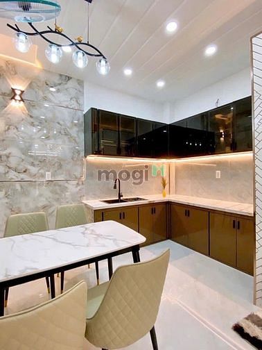 Hình ảnh Cho thuê nhà hẻm xe hơi gần chợ Hoàng Hoa Thám
