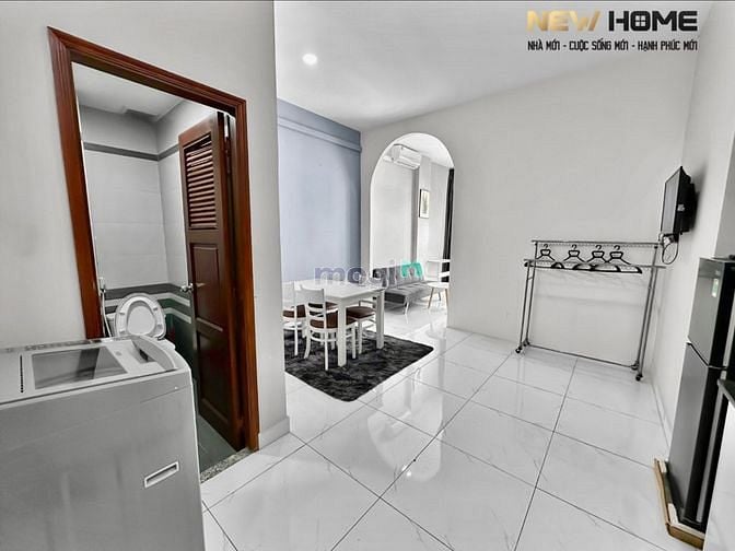 Hình ảnh ✅✅C.H Tone Trắng Quý Tộc Balcon Siêu Thoáng, Quiet And Pavare PN_BTH