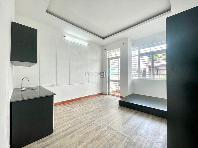 Hình ảnh Phòng bancol full nội thất giá từ 4tr5 ngay Phan Huy Ích