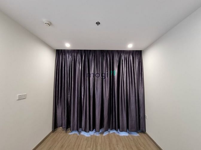 Hình ảnh Cho thuê căn 2PN có rèm 67m2 chỉ 6,5 triệu tại Vinhomes Quận 9