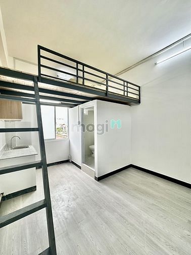 Hình ảnh Duplex gần ngã 4 Bảy Hiền, đủ đồ, có cửa sổ lớn tại quận Tân Bình