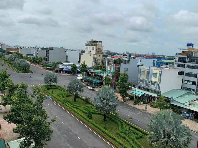 Hình ảnh Bán nền đường số 10 khu 135, trung tâm bến lức