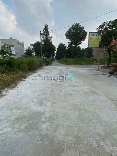 Hình ảnh Bán nền đường số 10 khu 135, trung tâm bến lức