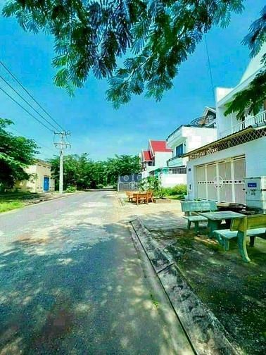 Hình ảnh Bán Nền đối diện trường Mầm Non, trung tâm bến lức