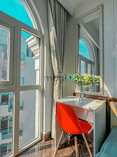 Hình ảnh Studio full nội thất, cửa siêu lớn thoáng mát đón ánh sáng