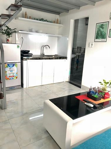 Hình ảnh CH gác cao_Full nội thất_Máy giặt riêng_Cửa sổ lớn_ngay Lý Phục Man