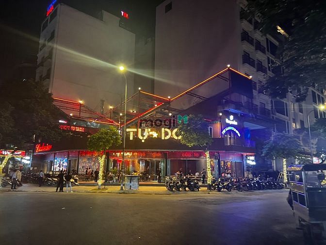 Hình ảnh Mặt tiền 15m khu HAI BÀ TRƯNG dt 400m2 cực đắc địa cho Nhà Hàng, Nhậu