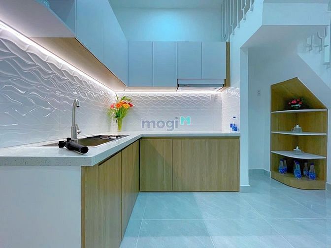 Hình ảnh Cho thuê nhà giá rẻ gần Chợ Lê Văn sỹ