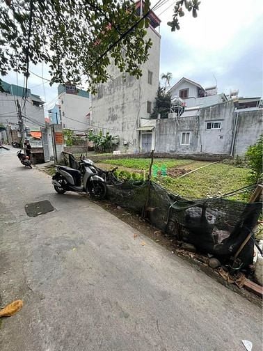 Hình ảnh Đất nhỉnh 2 tỷ 40m2 Thạch Bàn OTO vào đất, ngõ Thông