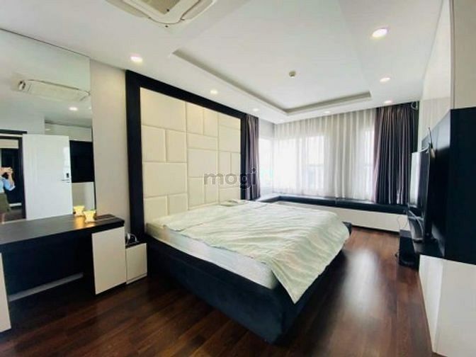 Hình ảnh TẶNG NỘI THẤT căn chung cư Q.11 87m² 3PN2WC giá 2ty020 SHR