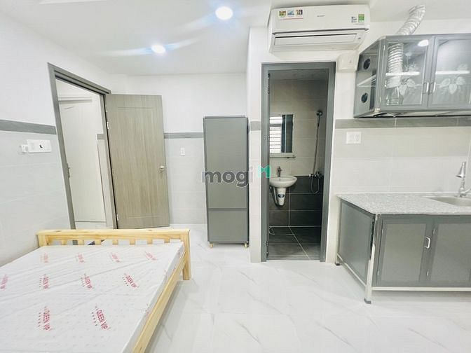 Hình ảnh Phòng trọ mới xây_Ban công, cửa sổ lớn thoáng mát