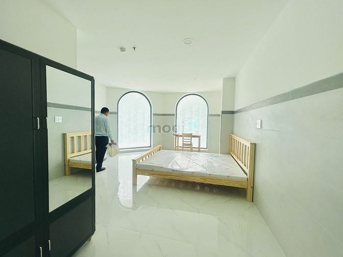 Hình ảnh Phòng trọ mới xây_Ban công, cửa sổ lớn thoáng mát