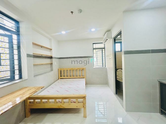 Hình ảnh Phòng trọ mới xây_Ban công, cửa sổ lớn thoáng mát