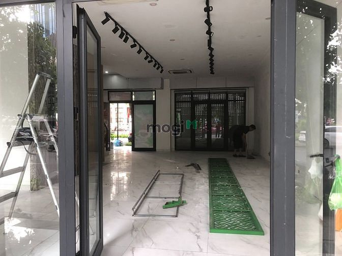 Hình ảnh Cho thuê mặt bằng kinh doanh 1 trong những vị trí đẹp nhất Vinhomes