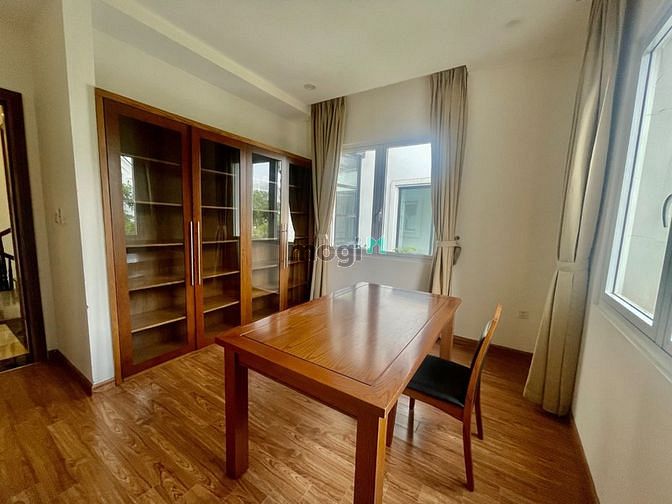 Hình ảnh Cho thuê Biệt thự đơn lập 500m2, full nội thất, khu Hoa Phượng