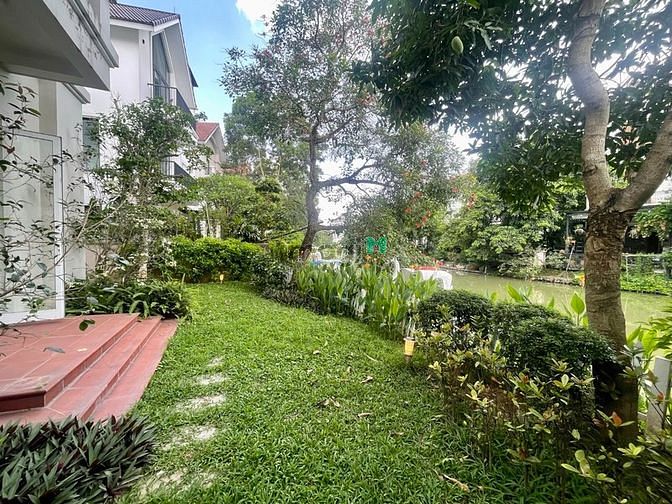 Hình ảnh Cho thuê Biệt thự đơn lập 500m2, full nội thất, khu Hoa Phượng