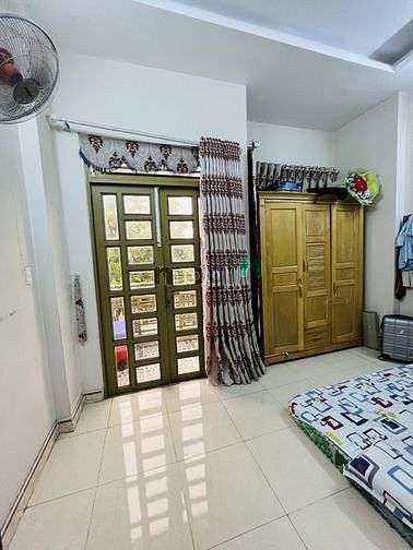 Hình ảnh Nhà Mặt Tiền Sát Chợ Kinh Doanh Chỉ 5.7 Tỷ