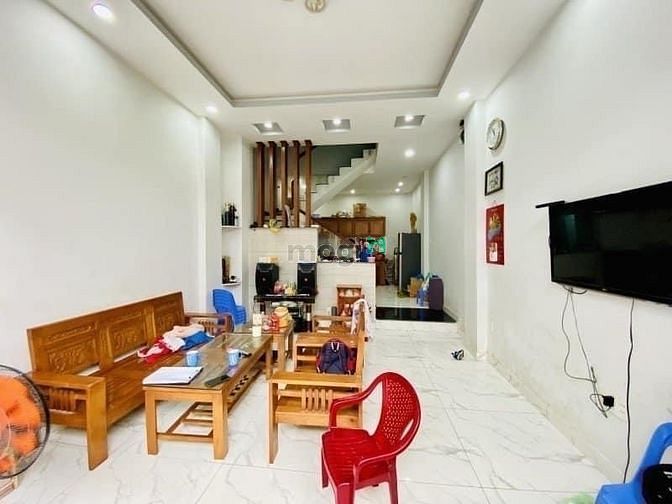 Hình ảnh Nhà Mặt Tiền Sát Chợ Kinh Doanh Chỉ 5.7 Tỷ