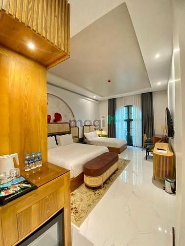 Hình ảnh Cho Thuê Nhà MT đường Lạc Long Quân, P.9, Tân Bình. 8.5x25m !