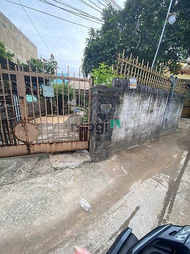 Hình ảnh Nhà Cấp 4 Cũ Đường 147 Phước Long B, DT 216m2 Ngang 9m