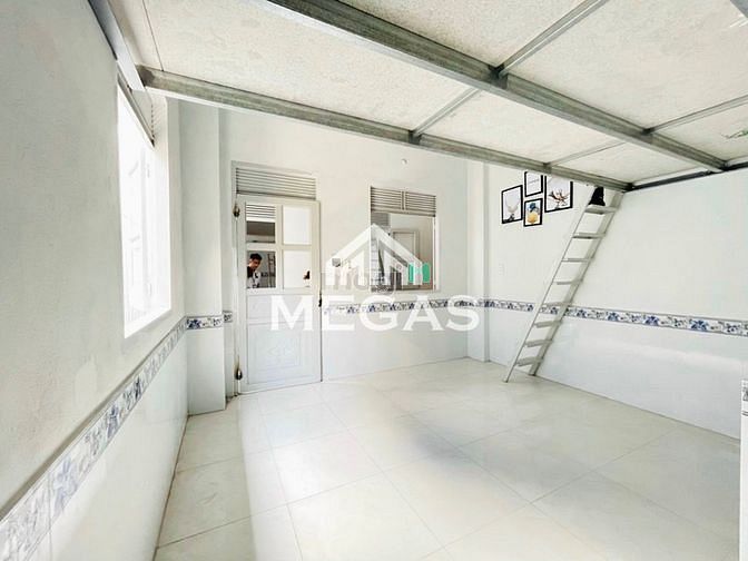 Hình ảnh Căn Hộ Giá Tốt Gác Cao Ngay Âu Cơ - Lạc Long Quân