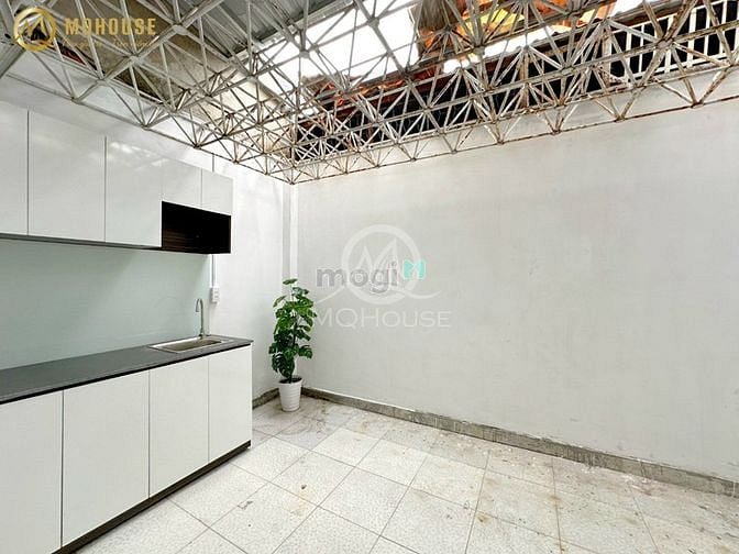 Hình ảnh Căn Hộ Ban Công Full Nội Thất Máy Giặt Riêng Hoà Bình - Lạc Long Quân