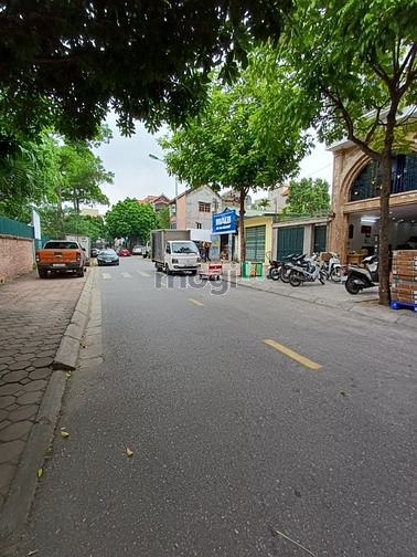 Hình ảnh Đất đấu giá Việt Hưng 100 m2 mặt tiền view vườn hoa hè 6 m đường 25 m
