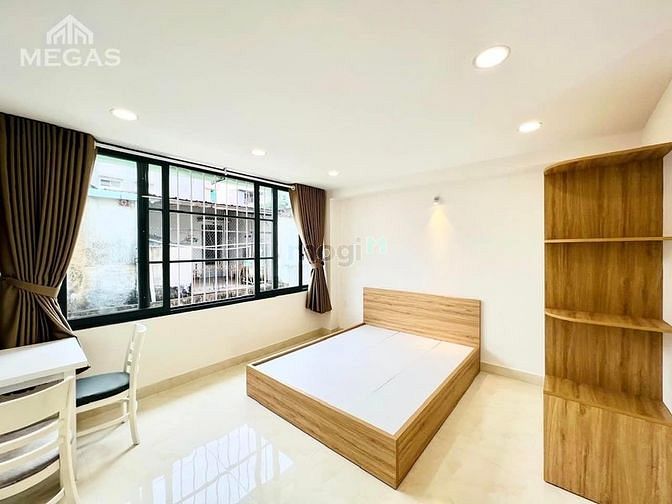 Hình ảnh Trống phòng studio ban công FULL nội thất ở Lê Trọng Tấn