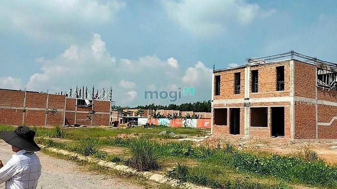 Hình ảnh Bán lô đất mặt tiền ĐT 741(QL14), DT 75m2 tc 100%, chỉ 369tr
