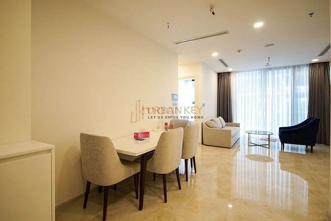 Hình ảnh Vinhome Golden River Căn Hộ Cao Cấp 2 Phòng Cần Cho Thuê