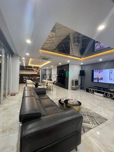 Hình ảnh Bán biệt thự sân vườn kdc Tấn Trường Q7.