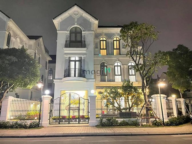 Hình ảnh Cho thuê biệt đẹp, thự đơn lập 345m2, Vinhomes Harmony, có thang máy,