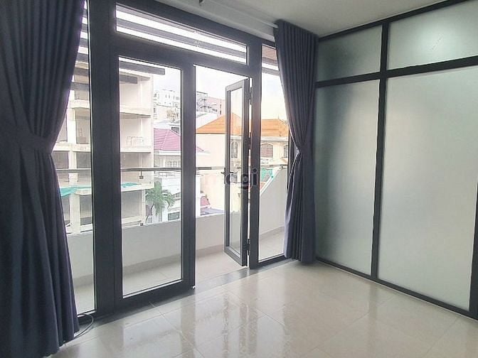 Hình ảnh Ban công + máy giặt riêng, nằm gần sân bay Trang Chủ MB66.COM / Đăng Ký Tặng 66K q.Tân Bình có đủ