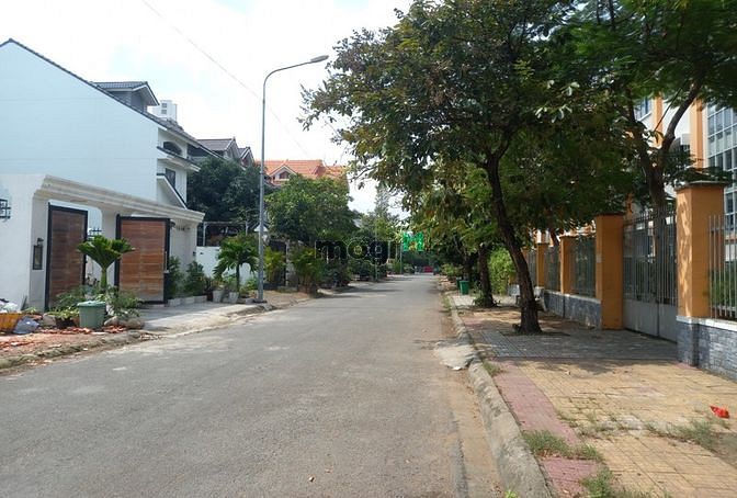 Hình ảnh Đang cần cho thuê lô đất 200m2 12tr/th Đường số 9, Quận 9-TP.Thủ Đức