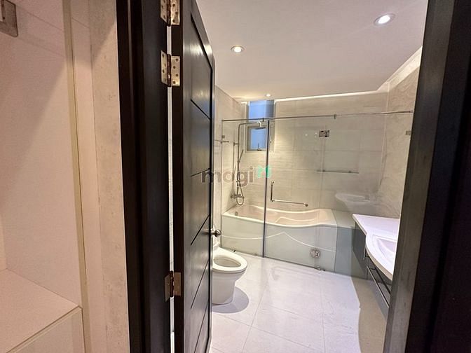 Hình ảnh Cho thuê biệt thự Phú Mỹ Hưng đối diện khu Midtown cho thuê 45tr/tháng