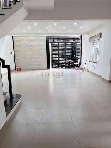 Hình ảnh Cho thuê nhà Villa 2MT H10M 29 Phan Đăng Lưu, Phú Nhuận.