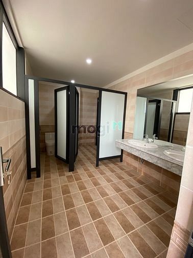 Hình ảnh Cho Thuê Tòa Nhà Văn Phòng Mặt Phố Dịch Vọng Hậu - Dt 140m2 xây 8 tầng
