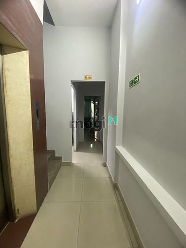 Hình ảnh Cho thuê nhà Mặt Tiền đường Cộng Hoà Tân Bình, 5 lầu, có thang máy