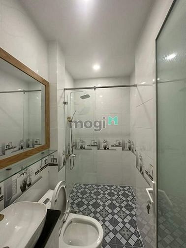 Hình ảnh Cho thuê nhà full nội thất 377 Phan Văn Trị, P.11, Bình Thạnh