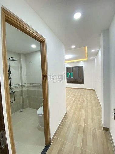 Hình ảnh Cho thuê nhà 154B Phạm Văn Hai, phường 3, quận Tân Bình