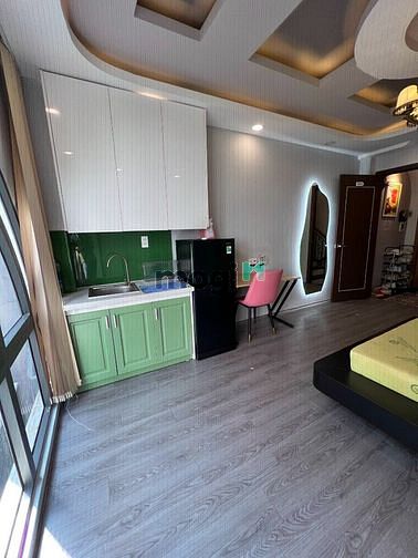 Hình ảnh Studio cửa sổ lớn thiết kế hiện đại
