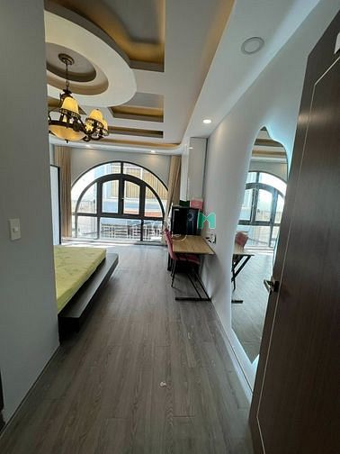 Hình ảnh Studio cửa sổ lớn thiết kế hiện đại