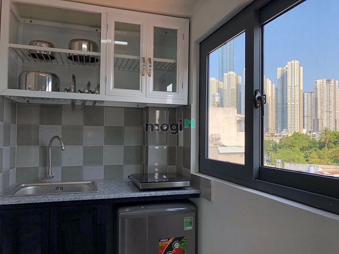 Hình ảnh Duplex cửa sổ thoáng ngay trung tâm