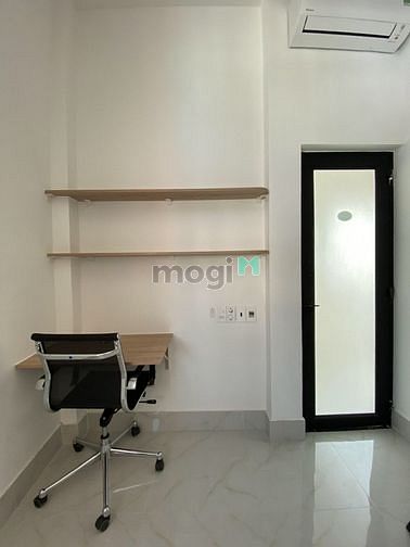 Hình ảnh Duplex cửa sổ thoáng ngay trung tâm