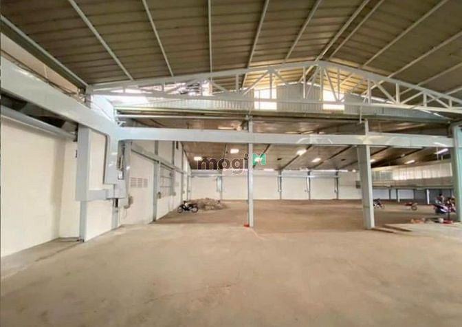 Hình ảnh 🌎 Xưởng cho thuê dt 2500m2 giá 100tr 1/ql1a An phú Đông