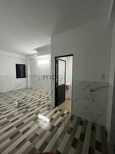 Hình ảnh Toà nhà mới Ngay đường Nguyễn văn quá
