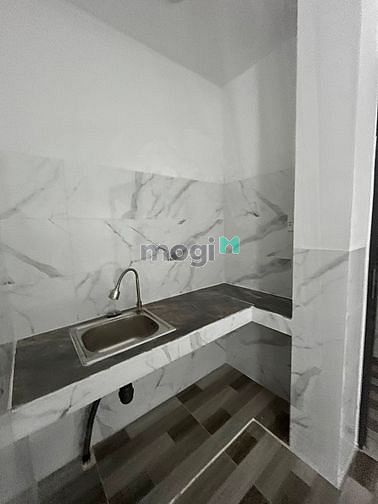 Hình ảnh Toà nhà mới Ngay đường Nguyễn văn quá