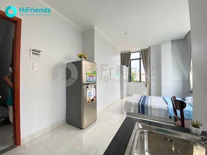 Hình ảnh CHDV Mới xây FULL nội thất Ban công riêng Ngay Lê Văn Việt Quận 9