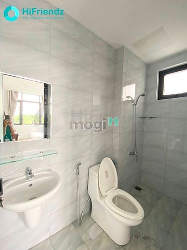 Hình ảnh CHDV Mới xây FULL nội thất Ban công riêng Ngay Lê Văn Việt Quận 9