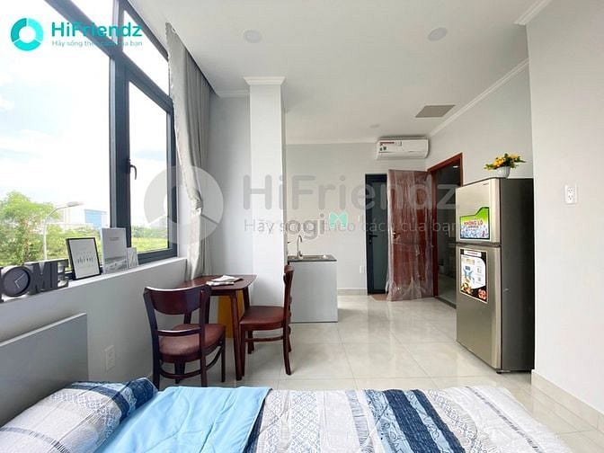 Hình ảnh CHDV Mới xây FULL nội thất Ban công riêng Ngay Lê Văn Việt Quận 9